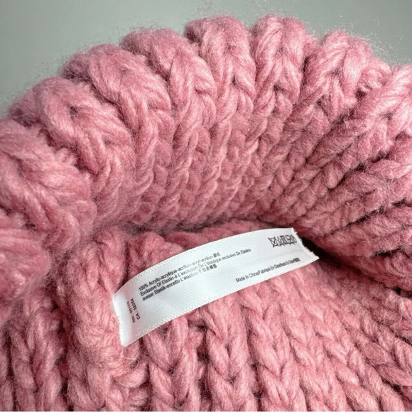Urban Outfitters Pink Knit Pom-Pom Beanie - Picture 9 of 9
